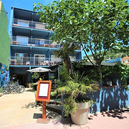 Pension Hostel Costa Brava L'Estartit Bagian luar foto